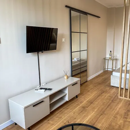 Apartman Przy Dworcu By Libertarent