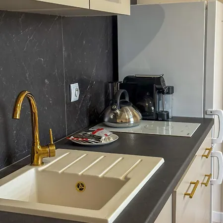 Apartman Przy Dworcu By Libertarent Wałbrzych
